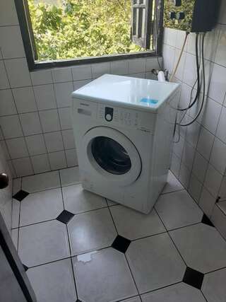 Проживание в семье Hospitable House Батуми Cемейный номер с собственной ванной комнатой-3